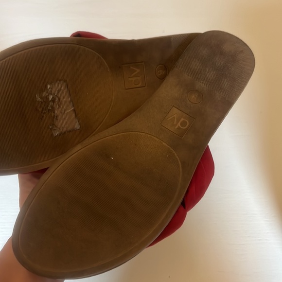 2 pairs of slide sandals - Picture 5 of 5